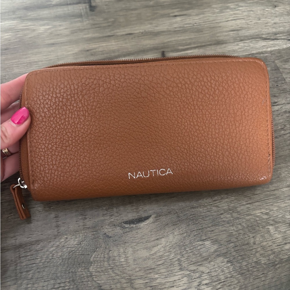 Nautica Tan Leather Zip Wallet